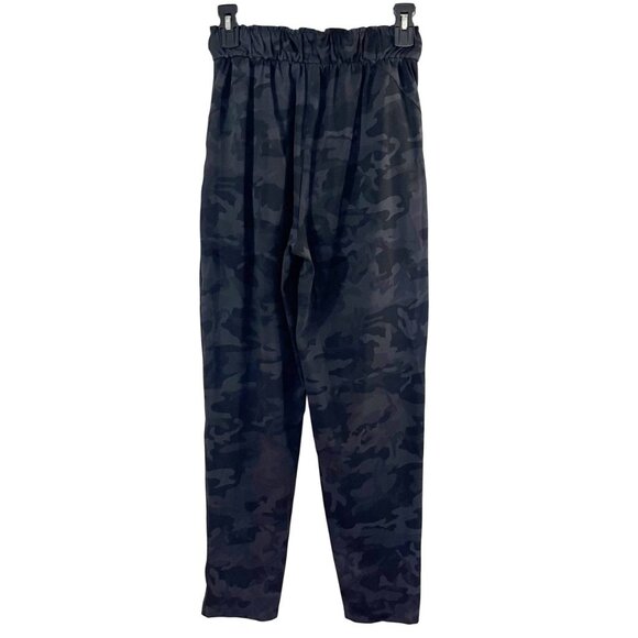 Lululemon Keep Moving High Rise Jogger Pants in Black Gray Camo - Size 4 - Picture 2 of 8